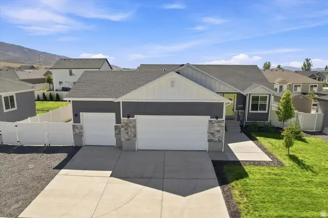 2276 E Boxwood Ln, Eagle Mountain, UT 84005 - #3