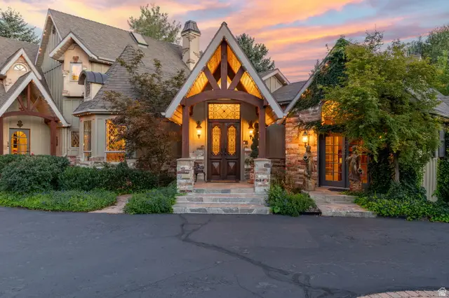 2238 E Cottonwood Cove Ln S, Cottonwood Heights, UT 84121 - #2