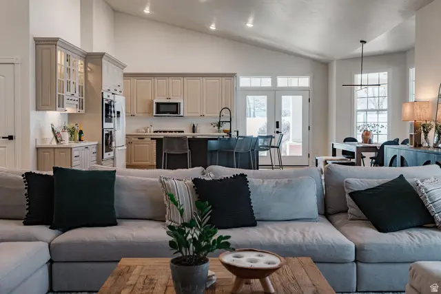 9974 S Gathering Pl, South Jordan, UT 84095 - #3