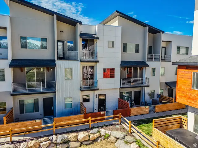 2186 N 525 W, Layton, UT 84041 - #1