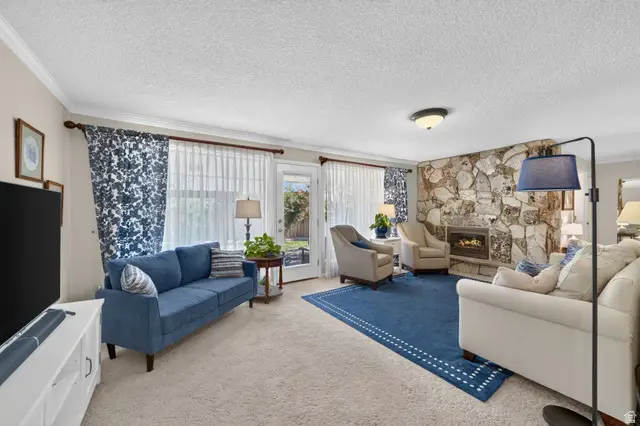 3298 Cherokee Ln N, Provo, UT 84604 - #3