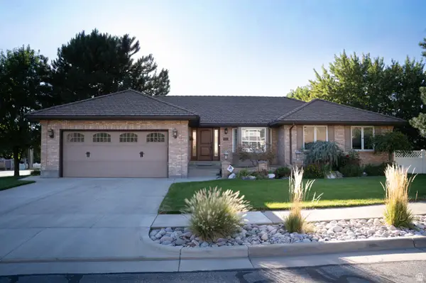 294 W Jennings Ln, Centerville, UT 84014