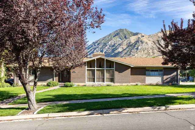 881 E Hillcrest Dr, Springville, UT 84663 - #1