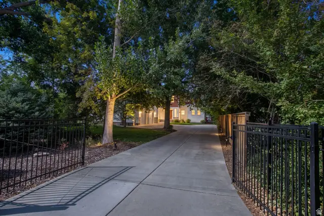 2415 E Kentucky Ave, Holladay, UT 84117 - #2