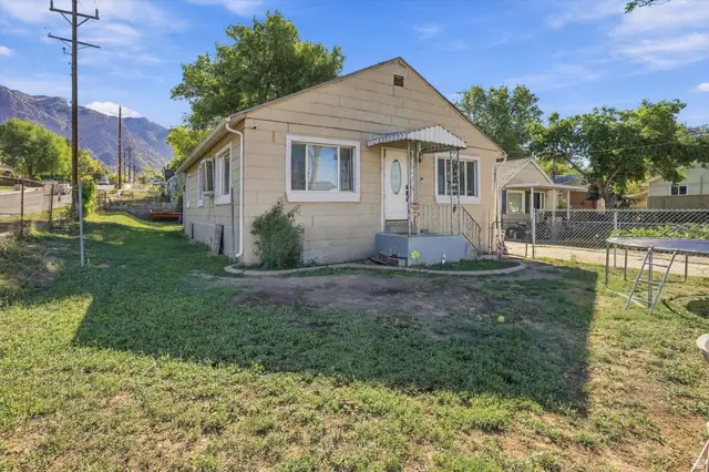 202 Jefferson Ave E, Ogden, UT 84404 - #3
