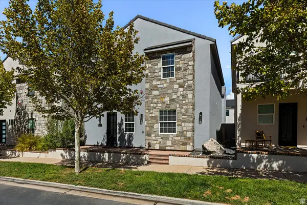 4258 W Cambridge Pkwy, Hurricane, UT 84737