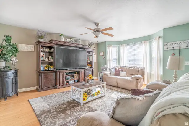 729 Crestview Dr, Tooele, UT 84074 - #2
