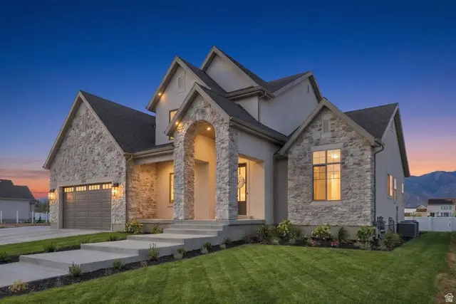 350 N Amber Ln, Layton, UT 84041 - #2