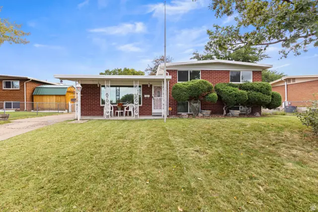 5822 S 2575 W, Roy, UT 84067 - #2