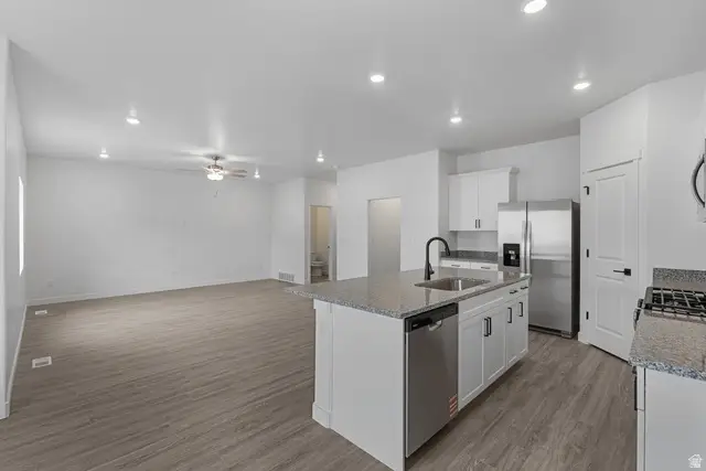 7258 Bald Eagle Way N, Eagle Mountain, UT 84005 - #3