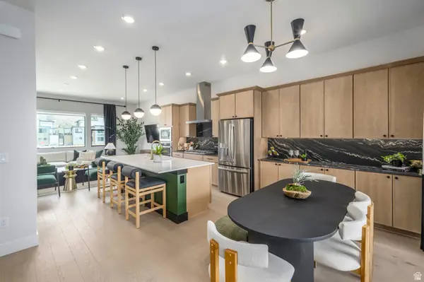 4956 S Rodeo Walk Dr #38, Holladay, UT 84117