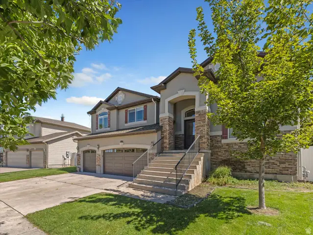991 W Oldham Dr N, North Salt Lake, UT 84054 - #3