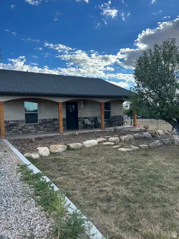 498 E 100 S, Mount Pleasant, UT 84647 - #1