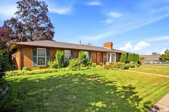 564 S Main St, Kaysville, UT 84037 - #2