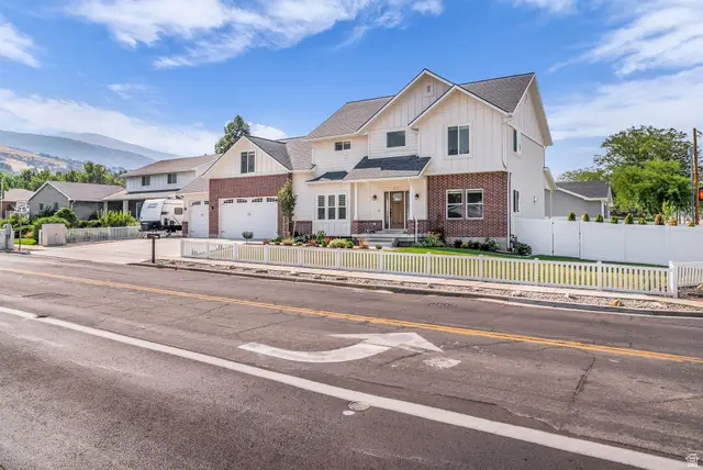 410 E Pages Ln, Centerville, UT 84014 - #3