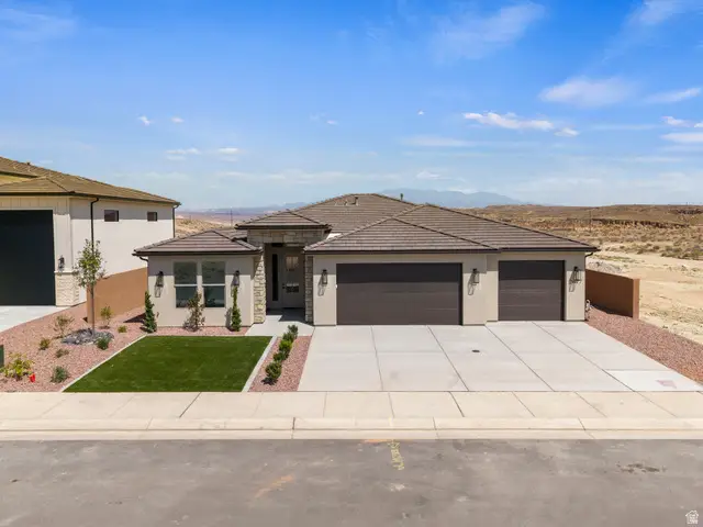 2453 E Malitsoh Way #302, Saint George, UT 84790 - #3