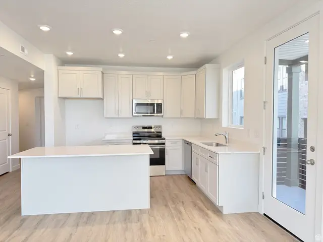 11261 S Grandville Ave W #104, South Jordan, UT 84009 - #2