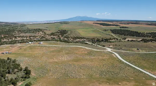 1590 S Elk Meadows Dr #10, Monticello, UT 84535