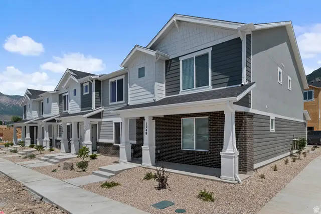 269 E 1235 St N #204, Harrisville, UT 84404 - #2