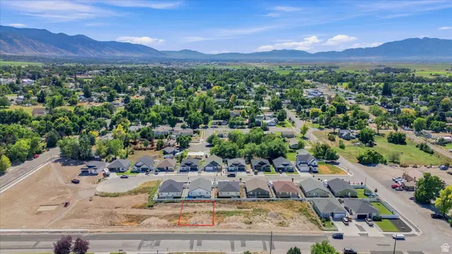 254 W 400 N #9, Smithfield, UT 84335 - #2