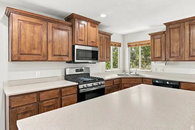 464 N 950 W, Springville, UT 84663 - #3