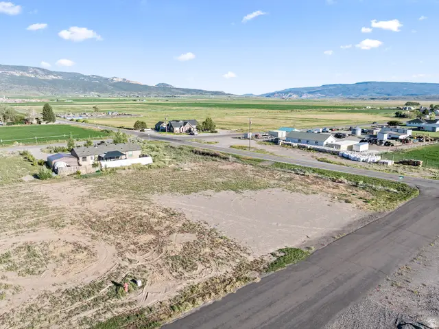 500 N 160 E #14, Loa, UT 84747 - #1