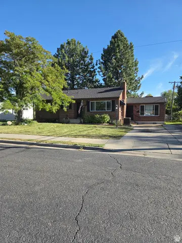 2265 W 5400 S, Roy, UT 84067