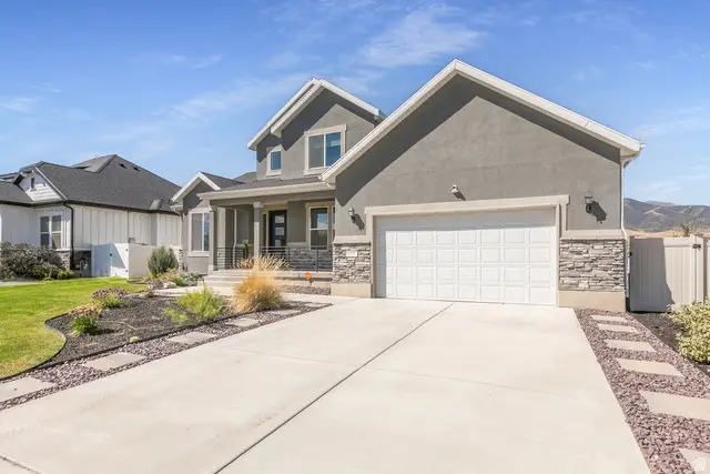 8428 S Allison Bend Dr, West Jordan, UT 84081 - #3