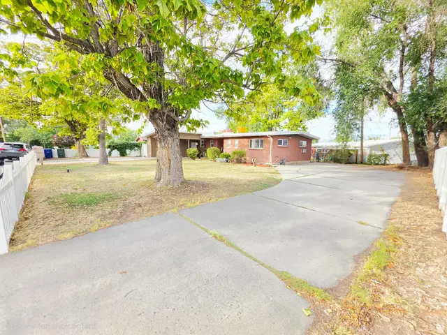3413 Hillsdale Dr, West Valley City, UT 84119 - #2