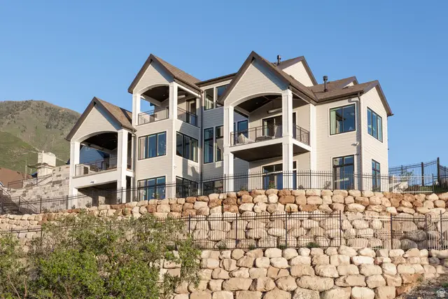 269 W Olympic Ln, Elk Ridge, UT 84651 - #2
