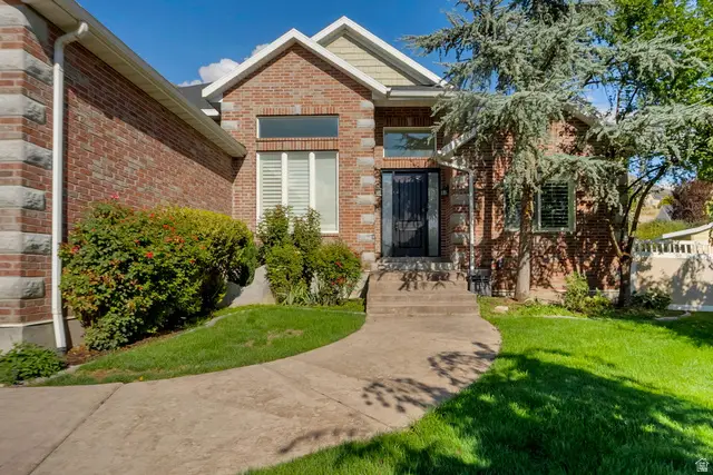 9594 N Aztec Dr, Cedar Hills, UT 84062 - #2