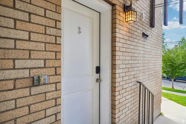 633 E 4th Ave N #3, Salt Lake City, UT 84103 - #2