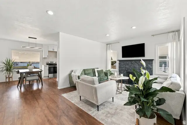 827 W 500 N, Salt Lake City, UT 84116 - #3