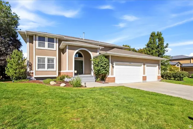 7262 S Towncrest Dr, Cottonwood Heights, UT 84121 - #1