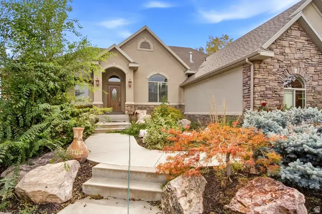 2378 Hansen Dr, Syracuse, UT 84075 - #3