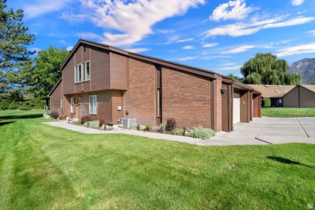 24 N White Barn Dr W, Pleasant View, UT 84414 - #2