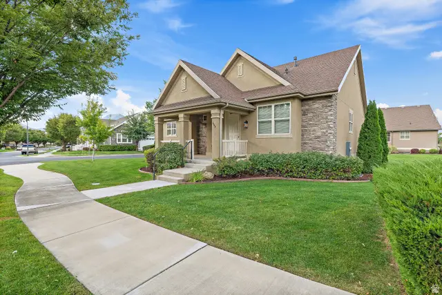 664 S Silver Leaf Dr, Mapleton, UT 84664 - #2