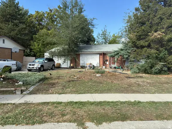 8320 S 745 E, Sandy, UT 84094