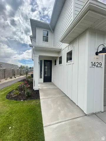 1429 W Pleasant View Dr #40, Kaysville, UT 84037 - #3