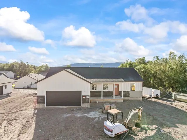227 N 450 E, Monroe, UT 84754 - #2