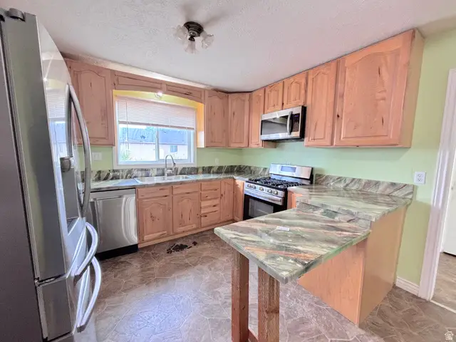 757 N 400 W, Blanding, UT 84511 - #2