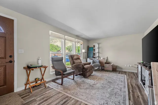 564 Swenson Ave, Springville, UT 84663 - #3