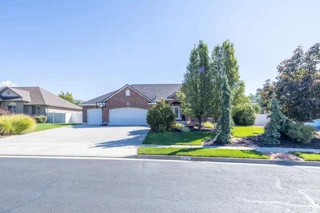 1670 N 1350 W, Farr West, UT 84404 - #1