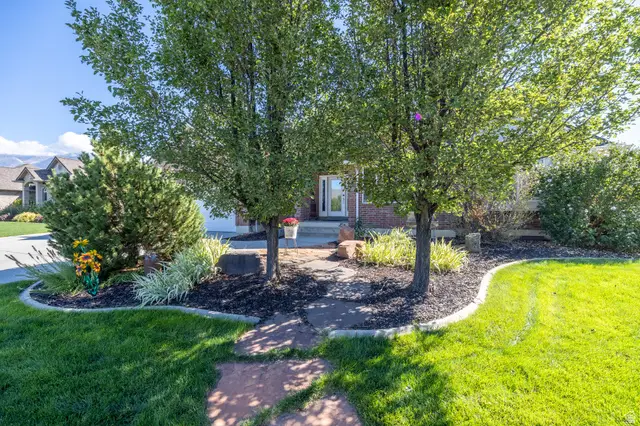1670 N 1350 W, Farr West, UT 84404 - #3