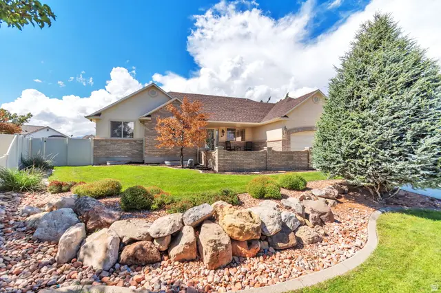 9044 S Pine Laurel Ln W, West Jordan, UT 84081 - #3