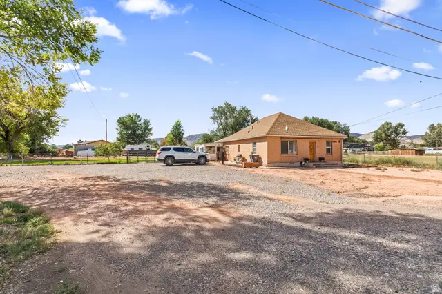 88 S State, Sigurd, UT 84657 - #2