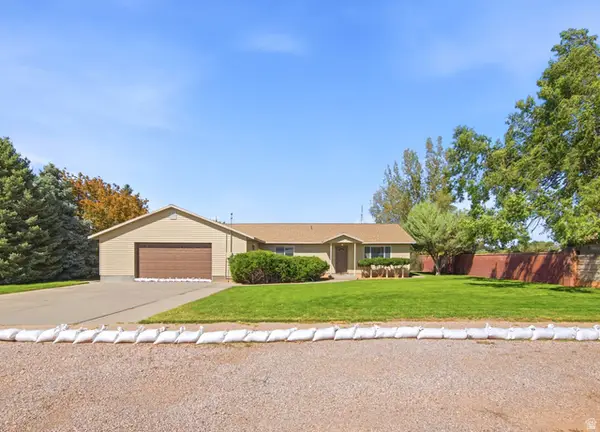 90 Center St, Meadow, UT 84644