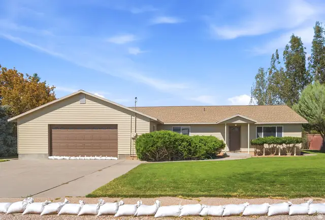 90 Center St, Meadow, UT 84644 - #2