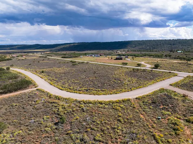 14 E Spring Draw Dr #13, La Sal, UT 84530 - #3