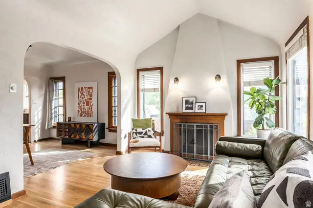585 E Cleveland Ave S, Salt Lake City, UT 84105 - #3